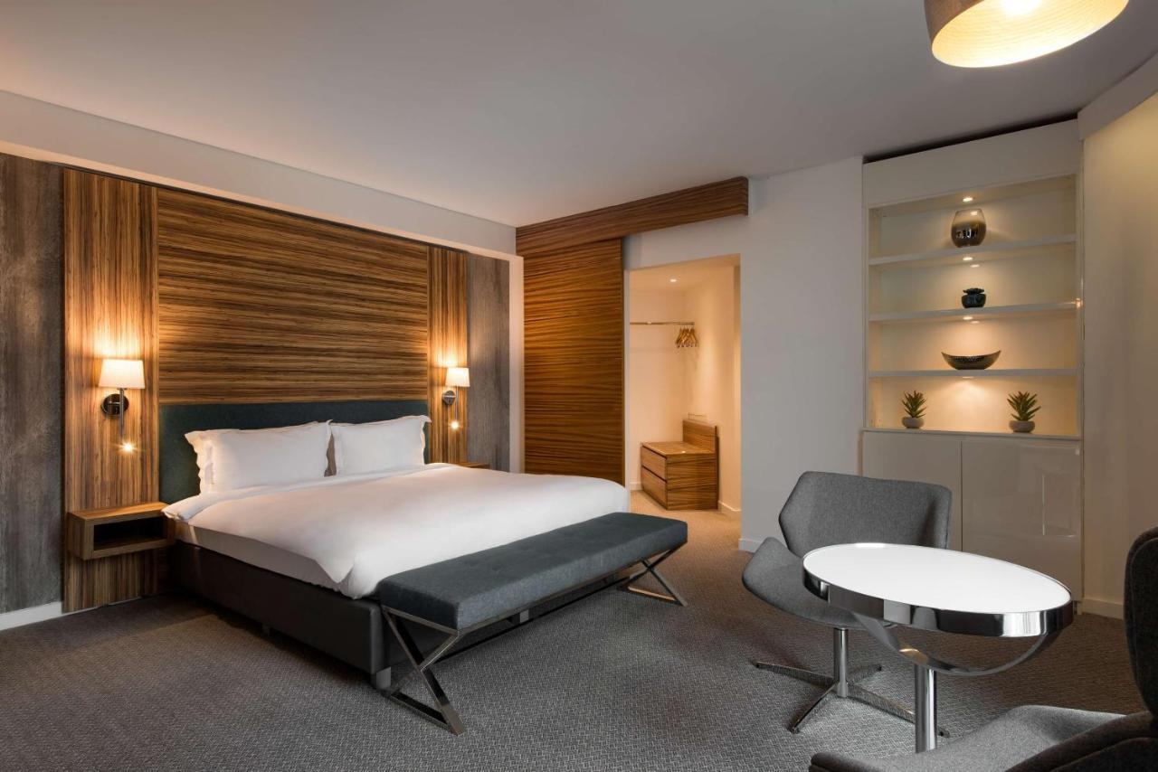 Radisson Blu Hotel,