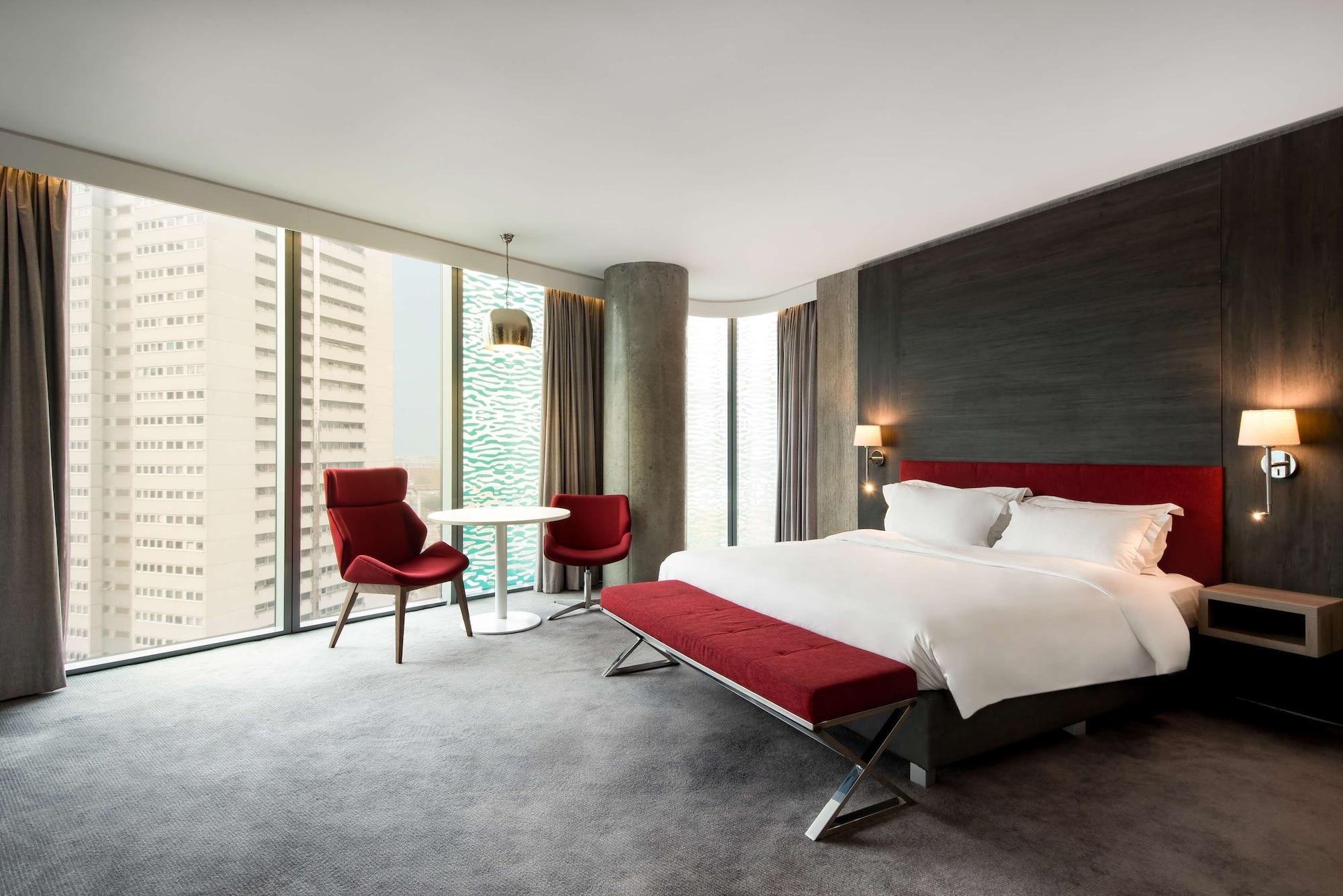 Radisson Blu Hotel, 4*
