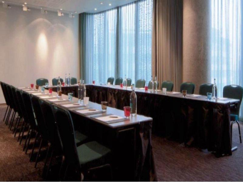 Hotel Radisson Blu Hotel, 4*